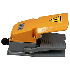 Переключатель-педаль XF-302 2 900 руб. Переключатель-педаль XF-302